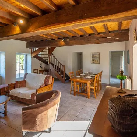 Ferienhaus Maison De Ferme Renovee Avec Cheminee, Terrasse Et Jardin Clos - A 800m Du Bourg De - Fr-1-426-149 *