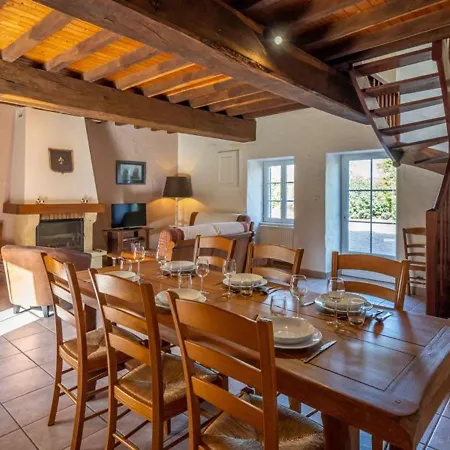 Hébergement de vacances Maison De Ferme Rénovée Avec Cheminée, Terrasse Et Jardin Clos - à 800m Du Bourg De - Fr-1-426-149 *