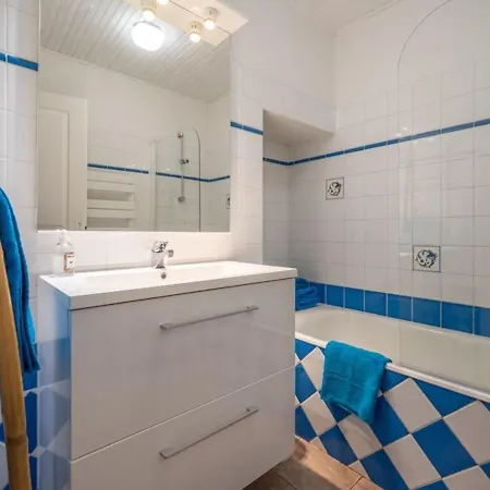 Сasa de vacaciones Maison De Ferme Rénovée Avec Cheminée, Terrasse Et Jardin Clos - à 800m Du Bourg De - Fr-1-426-149 Froidfond