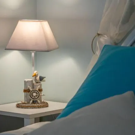 Maison De Ferme Renovee Avec Cheminee, Terrasse Et Jardin Clos - A 800m Du Bourg De *