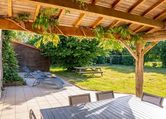 Maison De Ferme Renovee Avec Cheminee, Terrasse Et Jardin Clos - A 800m Du Bourg De - Fr-1-426-149 Vakantiehuis *