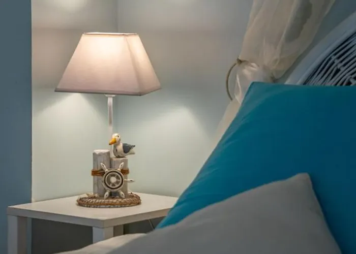 Maison De Ferme Renovee Avec Cheminee, Terrasse Et Jardin Clos - A 800m Du Bourg De - Fr-1-426-149 *